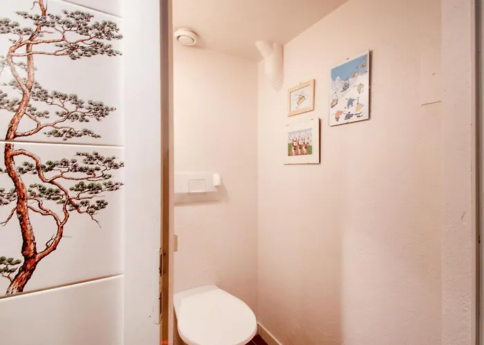 Шале Le Cyclamen By Interhome Шампуссин