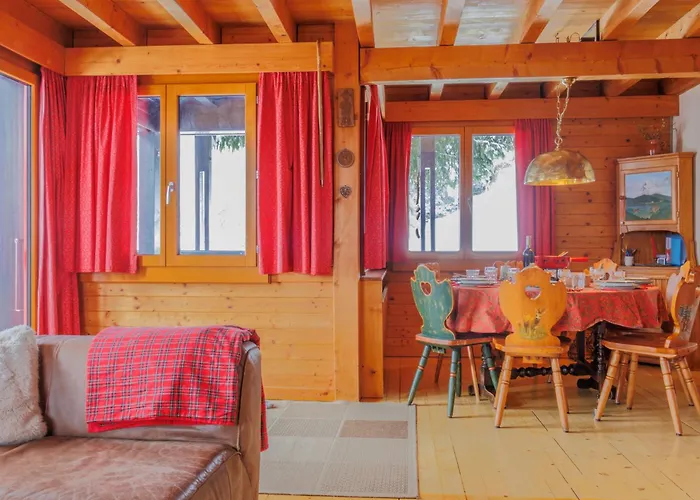 Шале Le Cyclamen By Interhome Шампуссин